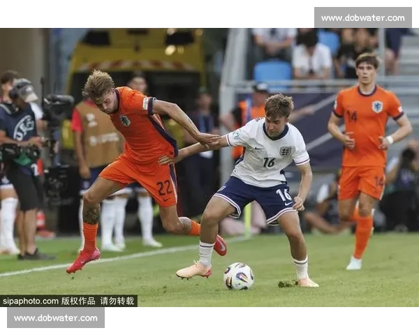 埃利奥特传射救主!英格兰 U21 加时 3-2 逆转德国 U21 卫冕欧青赛冠军 埃利奥特传射救主!英格兰 U21 加时 3-2 逆转德国 U21 卫冕欧青赛冠军